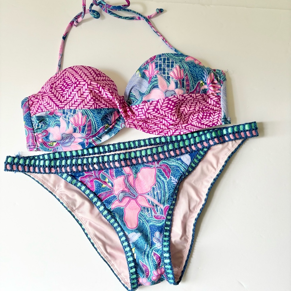 Victoria’s Secret Knockout Bikini Purple Blue Pink Floral Paisley Swimsuit